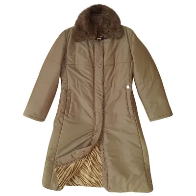 Pre-owned Mcm Puffer In Beige