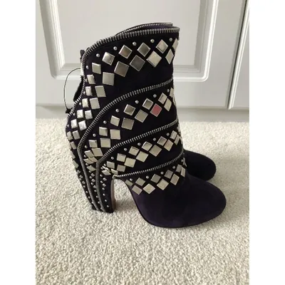 Pre-owned Alaïa Ankle Boots In Purple