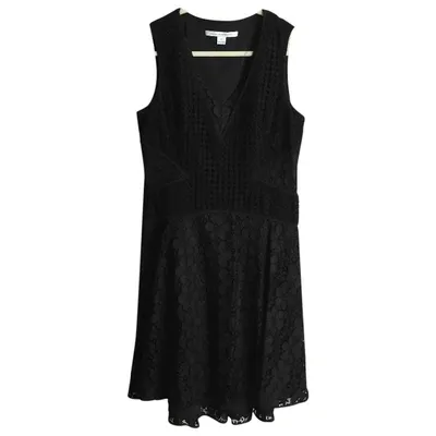 Pre-owned Diane Von Furstenberg Mid-length Dress In Black