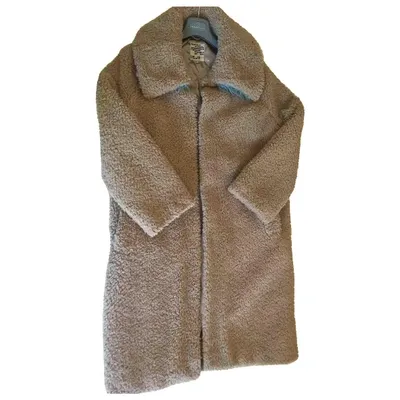 Pre-owned Baum Und Pferdgarten Faux Fur Coat In Beige