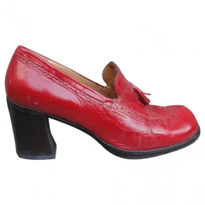 Pre-owned Sartore Patent Leather Flats In Red