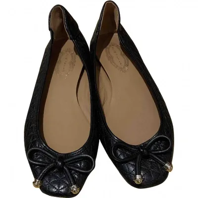 Pre-owned Elie Tahari Leather Ballet Flats In Black