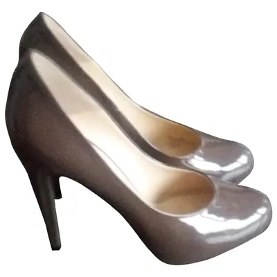 Pre-owned Roberto Festa Patent Leather Heels In Khaki