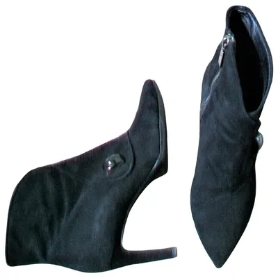 Pre-owned Giorgio Armani Ankle Boots In Black