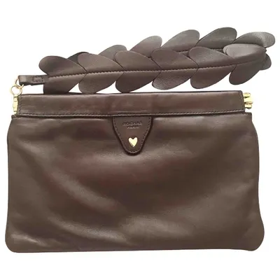 Pre-owned Rochas Leather Clutch Bag In Brown