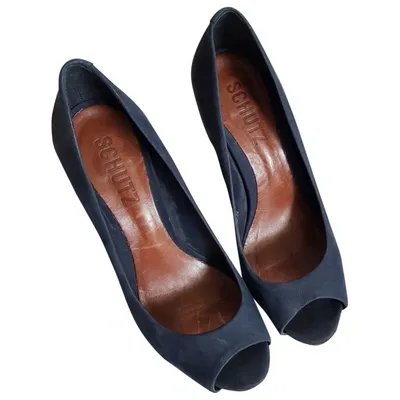 Pre-owned Schutz Heels In Navy