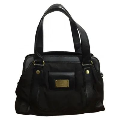 Pre-owned Tommy Hilfiger Cloth Handbag In Black