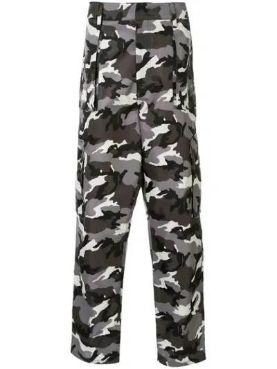 Juunj Camouflage Print Cargo Trousers In Multicolour