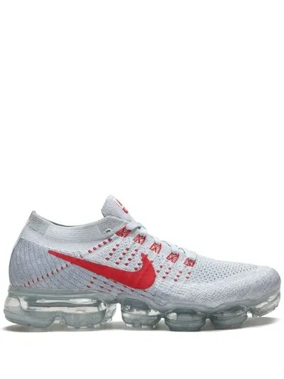 Nike Wmns Air Vapormax Flyknit Sneakers In Grey