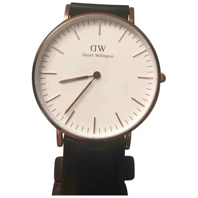 Pre-owned Daniel Wellington Watch In White