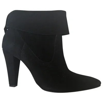 Pre-owned Schutz Ankle Boots In Black