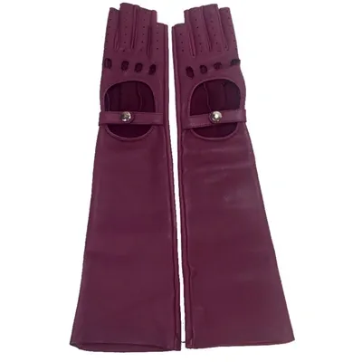 Pre-owned Chanel Leather Mittens In Purple