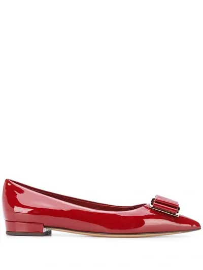 Ferragamo Zeri Patent-leather Ballet Flats In Red