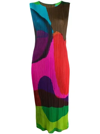 Issey Miyake Abstract-pattern Pleated Dress In Green