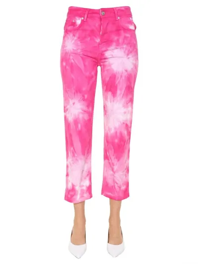 Msgm Tie-dye Print Cropped Jeans In Fuchsia