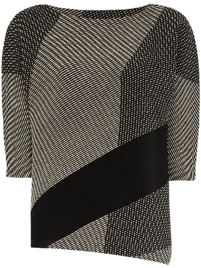 Issey Miyake Printed Crew Neck Jersey Top In Black