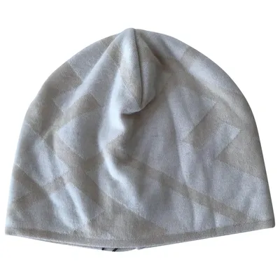 Pre-owned Fendi Cashmere Hat In Beige