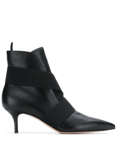 Gianvito Rossi Pointed Ankle Boots In Black