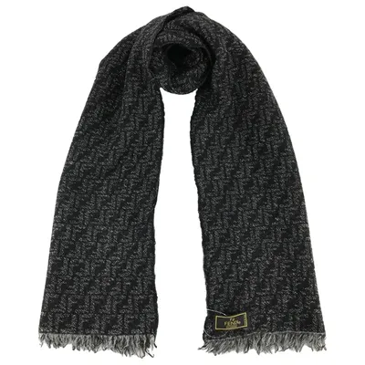 Pre-owned Fendi Wool Scarf In Grey