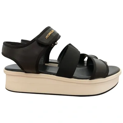 Pre-owned Moncler Leather Sandal In Black