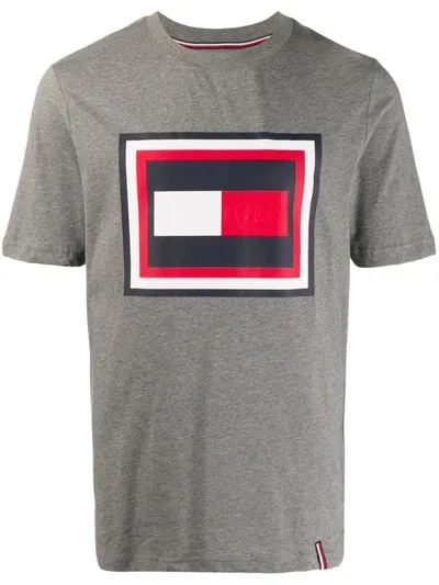 Tommy Hilfiger Logo Print T-shirt In Grey