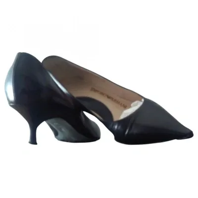 Pre-owned Giorgio Armani Leather Heels In Black