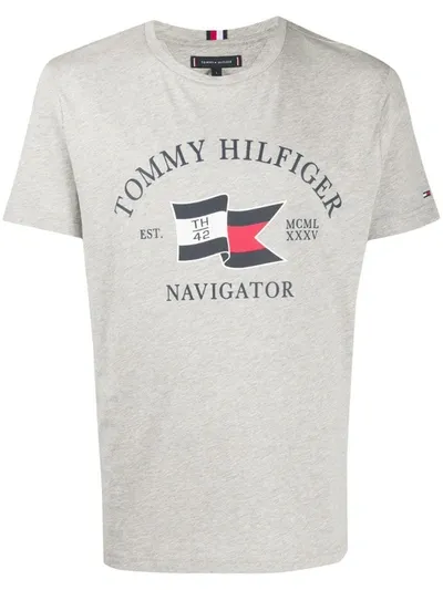 Tommy Hilfiger Logo Print T-shirt In Grey