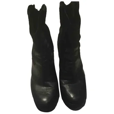 Pre-owned Hogan Pony-style Calfskin Ankle Boots In Black