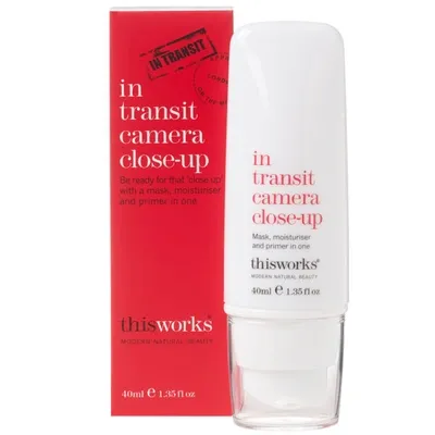 This Works In Transit Camera Close-up (40ml)