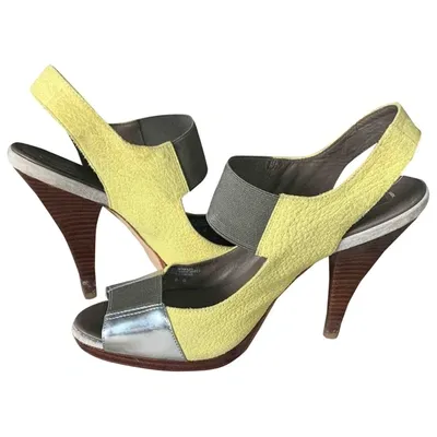 Pre-owned Bcbg Max Azria Leather Sandals In Green