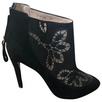 Pre-owned Giorgio Armani Ankle Boots In Black