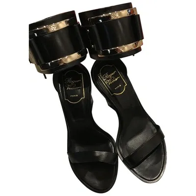 Pre-owned Roger Vivier Leather Sandals In Black