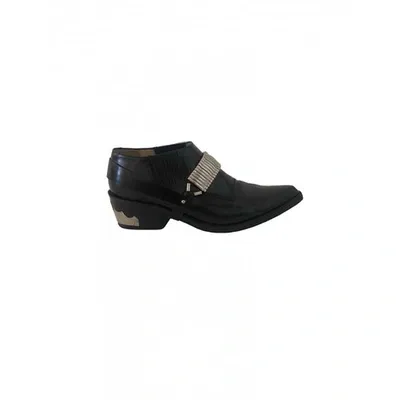 Pre-owned Toga Leather Ankle Boots In Black