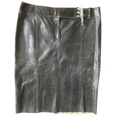 Pre-owned Pinko Leather Mid-length Skirt In Brown