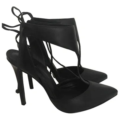 Pre-owned Schutz Leather Heels In Black