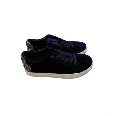 Pre-owned Lola Cruz Velvet Trainers In Blue