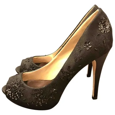 Pre-owned Badgley Mischka Cloth Heels In Black