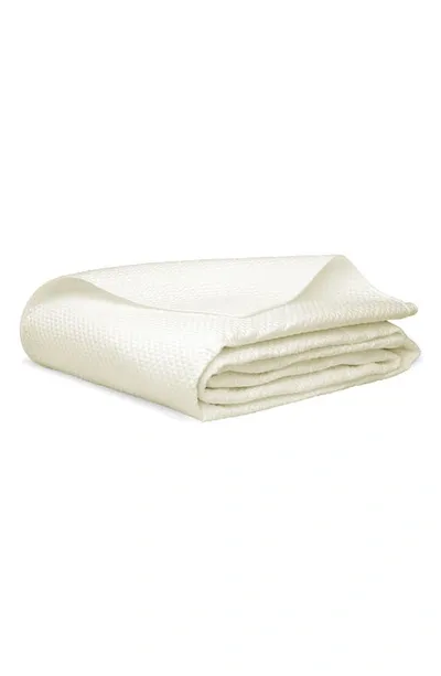 Matouk Alba 600 Thread Count Quilt In Ivory