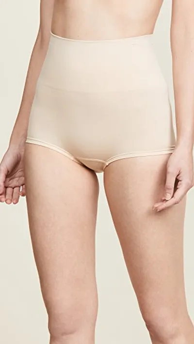 Yummie Ultralight Shaped Girl Short In Frappe