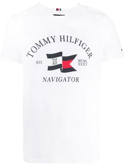 Tommy Hilfiger Logo Print T-shirt In White