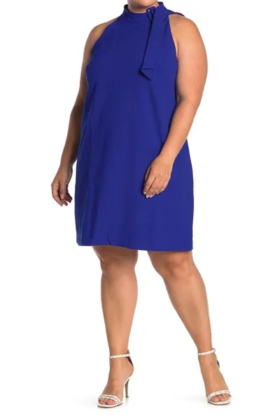 Vince Camuto Crepe Buckle Neck Shift Dress In Cobalt