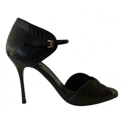 Pre-owned Max Mara Leather Sandal In Black