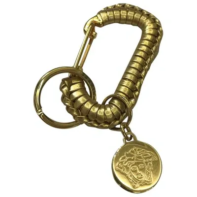 Pre-owned Versace Medusa Jewellery In Gold