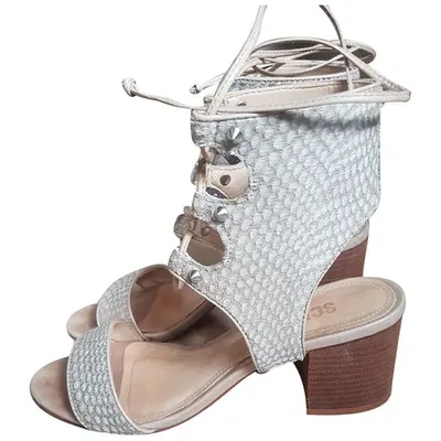 Pre-owned Schutz Leather Sandal In Beige