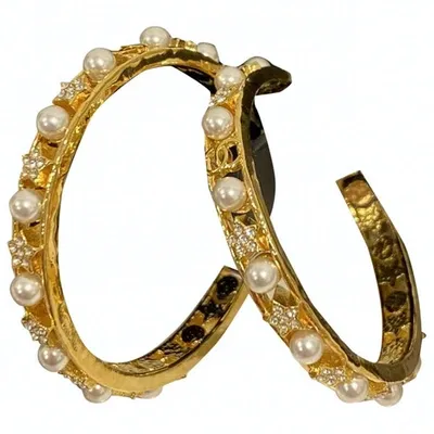 Pre-owned Chanel Earrings In Gold