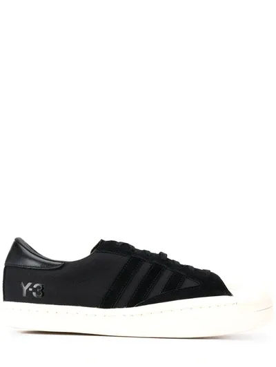 Y-3 Low Top Contrast Toe Sneakers In Black