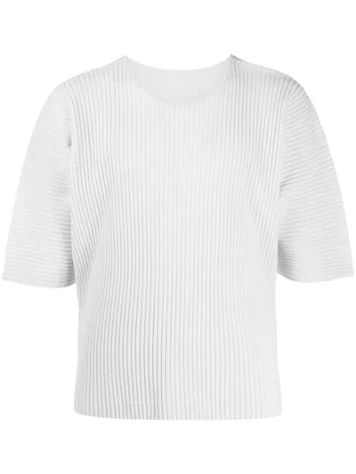 Issey Miyake Short-sleeved Pleated Hooded T-shirt In Grey