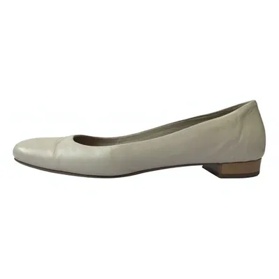 Pre-owned Jil Sander Leather Ballet Flats In Beige