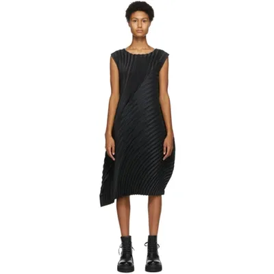 Issey Miyake Asymmetric Pleated Shift Dress In 15 Black