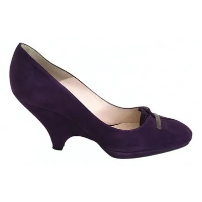 Pre-owned Giorgio Armani Heels In Purple